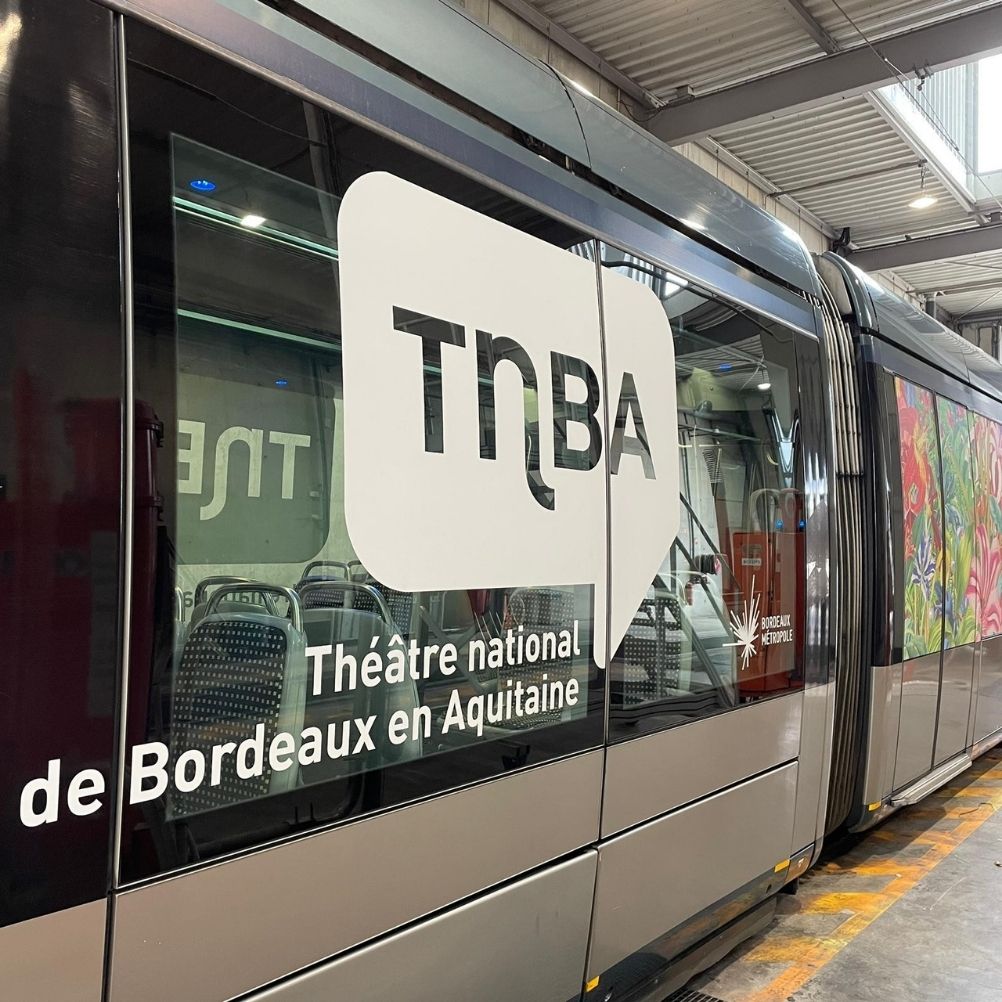 tnba-habillage-tram-bordeaux